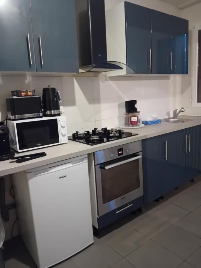 Une Maison En Ville Saint-Denis  Eksteriør bilde